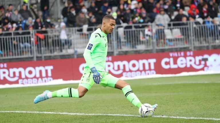 the quirky interview with Alban Lafont before the final of the Coupe de France