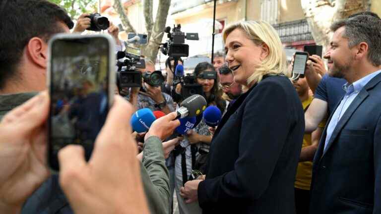 who after Marine Le Pen if she renounces this presidency of the party which she has “no desire”?