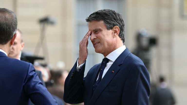 the candidates of the presidential majority in the lead among the French abroad, but Manuel Valls eliminated in the first round