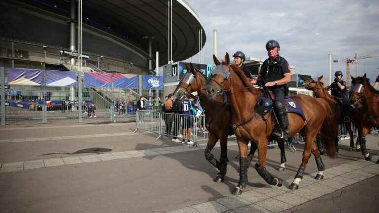 2,000 police and gendarmes mobilized Monday at the Stade de France for France-Croatia