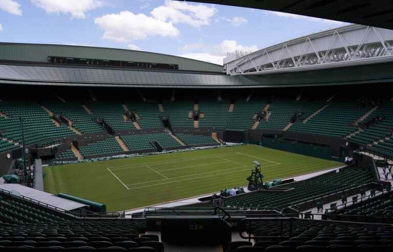 Absentees get attention at Wimbledon