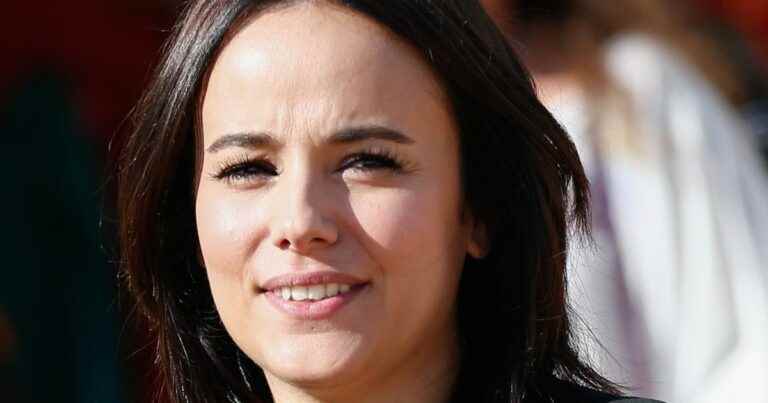 Alizée “little present at the moment”: the star explains her absence…