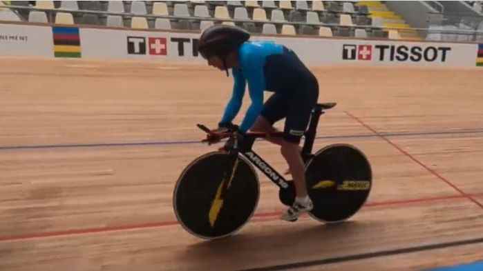 At 69, northern cyclist Benoît Dupire wants to break the hour record