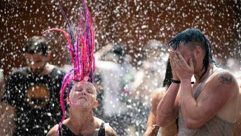 At Hellfest, the joy of reunion, despite the heat wave