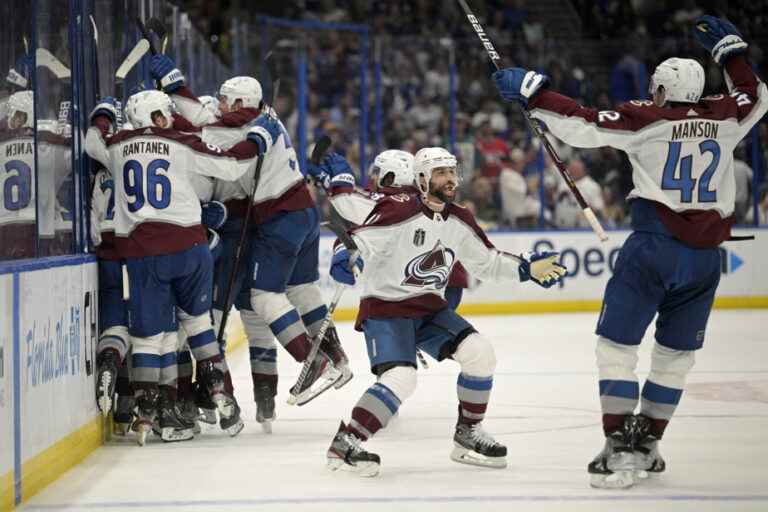 Avalanche 3 — Lightning 2 (P) |  Avalanche close to Stanley Cup win