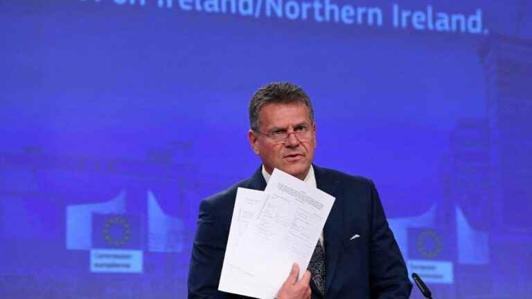 Brussels announces new procedures against London, which launched the unilateral review of the Northern Irish protocol