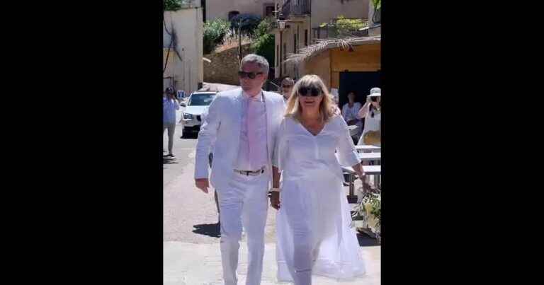 Christine Bravo married again!  Big “yes” and tender kiss with Stéphane in Corsica