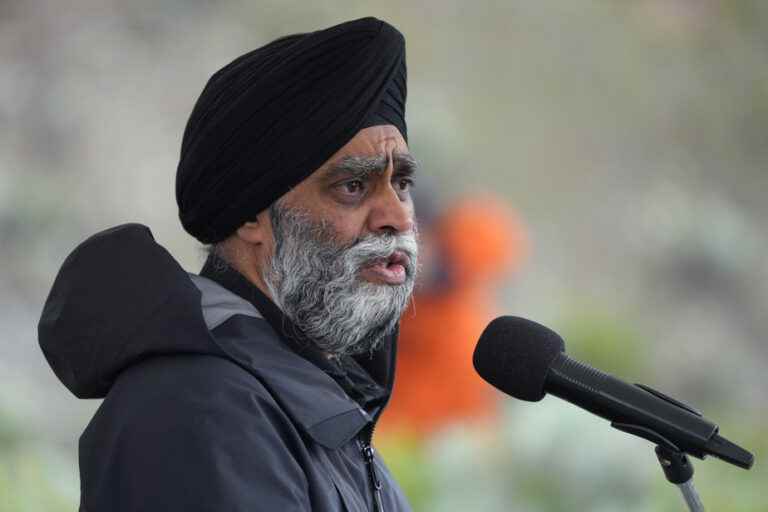 Control at airports |  An exemption for Harjit Sajjan