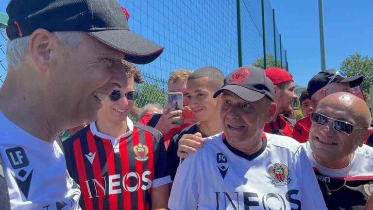 Crowd bath for Lucien Favre in training for OGC Nice