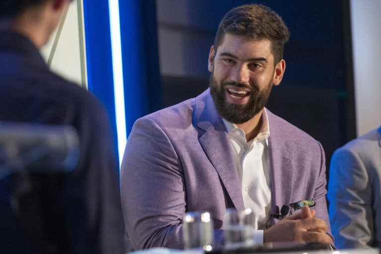 Laurent Duvernay-Tardif |  Football on the back burner