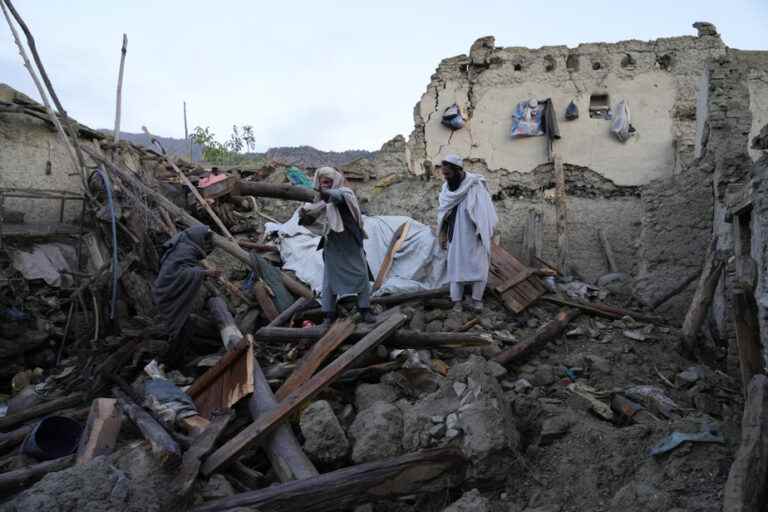 Earthquake in Afghanistan |  The work of rescuers hampered by difficult conditions