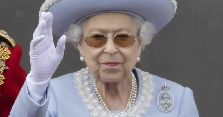 Elizabeth II suffering: her visit canceled in disaster, the jubilee turned upside down!