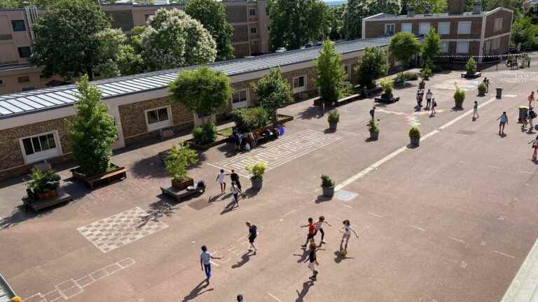 Faced with global warming, a school in Nanterre adapts its courtyard to heat waves