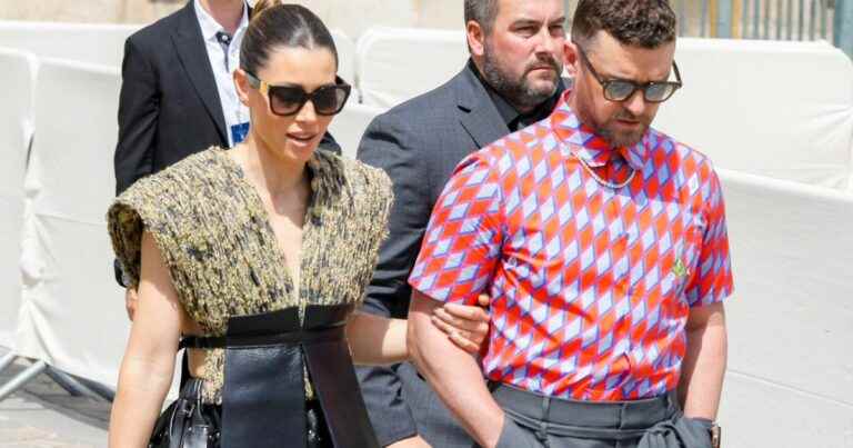 Fashion Week: Jessica Biel and Justin Timberlake, hot and stylish couple at the Louis Vuitton show