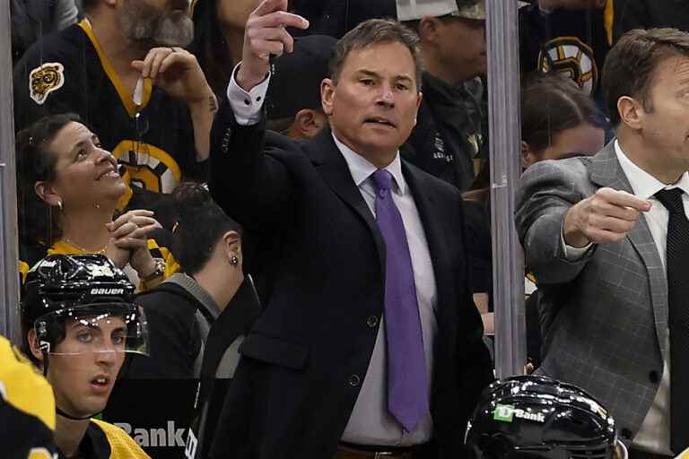 Golden Knights hire Bruce Cassidy