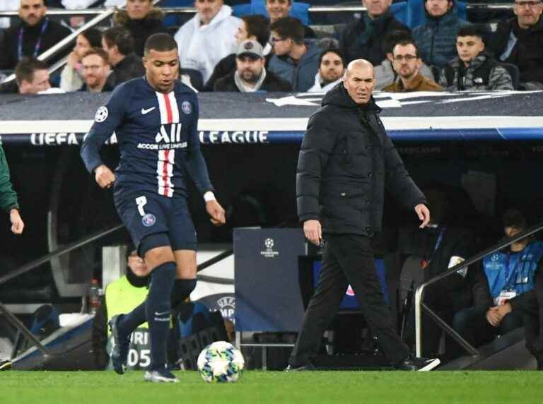 Impressed by Zinédine Zidane, Kylian Mbappé bowed while taking off his shoes during their first meeting