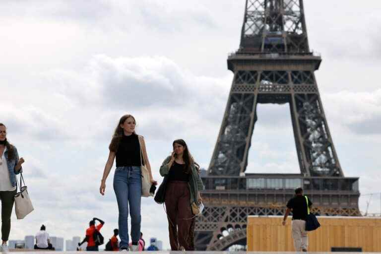 In Paris, the disappointment of tourists in front of monuments under construction