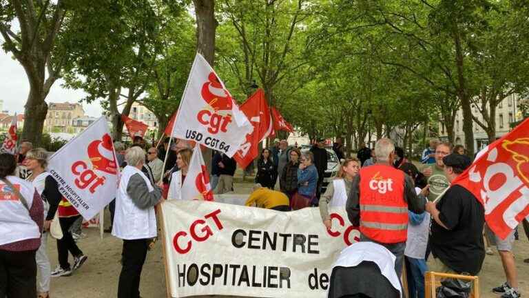 In Pau, around 150 caregivers demonstrate to denounce their working conditions