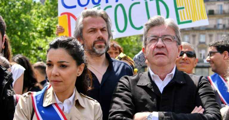 Jean-Luc Mélenchon as a couple?  “They forbid gestures of affection in public”