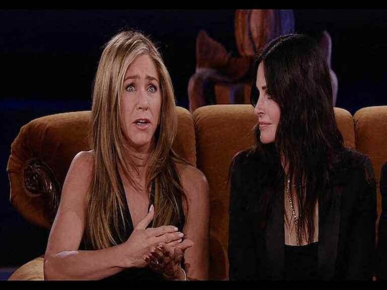 Jennifer Aniston betrayed again?  Her best friend Courteney Cox spotted with her ex…