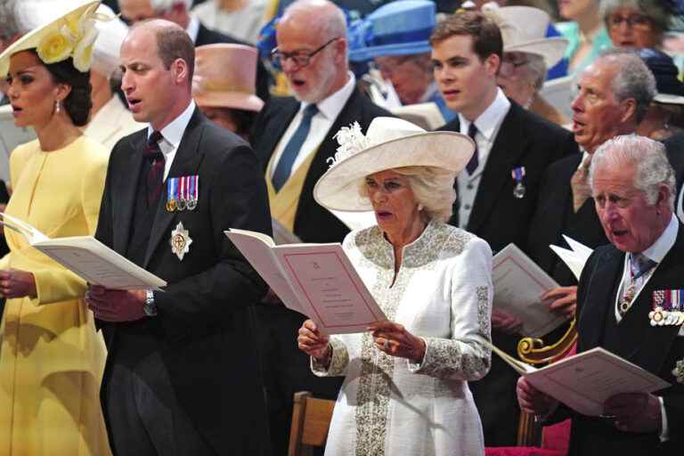 Jubilee of Elizabeth II |  The Royal Family at church service without the Queen