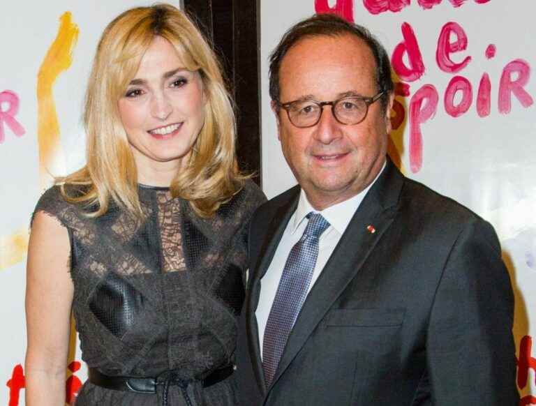 Julie Gayet and François Hollande said “yes” to each other