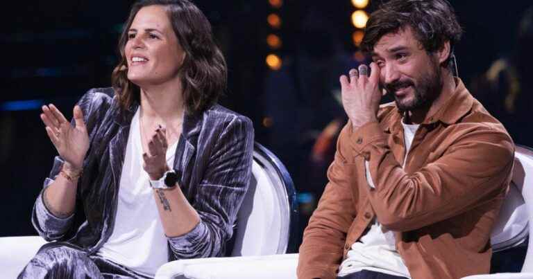 Laure Manaudou and Jérémy Frérot in tears in front of Denitsa Ikonomova in The Secret Song