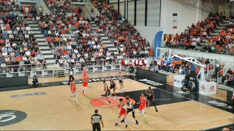 Match ball for the girls of Bourges Basket at Lyon ASVEL this Saturday afternoon