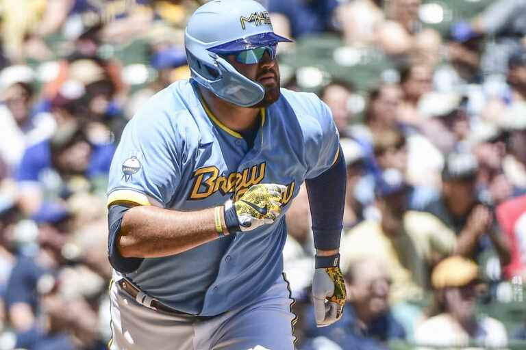 Milwaukee Brewers defeat Blue Jays