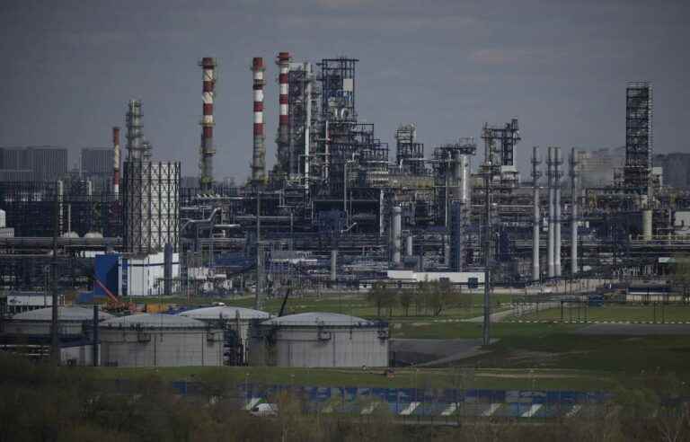 Moscow cuts gas supplies to Europe by 40%