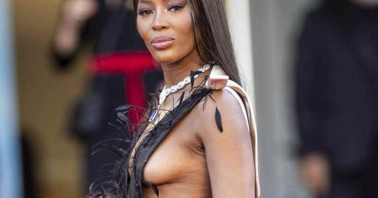 Naomi Campbell mom: her daughter’s first steps, she shares photos!