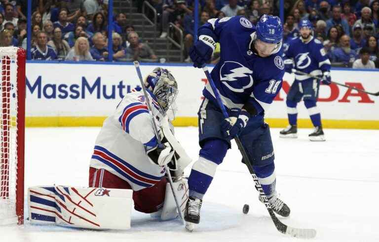 Ondrej Palat allows the Lightning to win 3-2