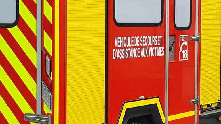 One dead after a collision between a motorcycle and a utility vehicle in Fourques