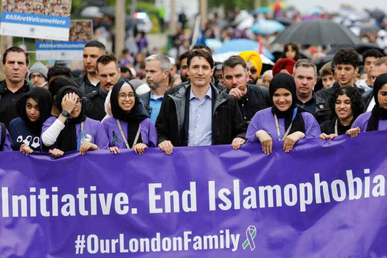 One year after the London attack |  Justin Trudeau takes part in a march against Islamophobia