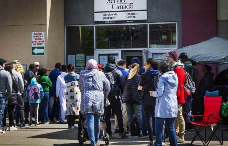 Ottawa promises to offer Canadians their passports before the day before they leave