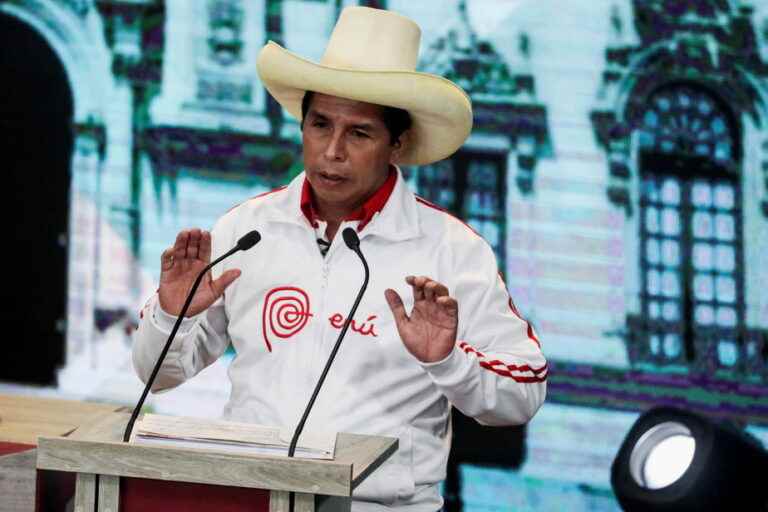 Peru |  President Pedro Castillo summoned in connection with influence peddling investigation