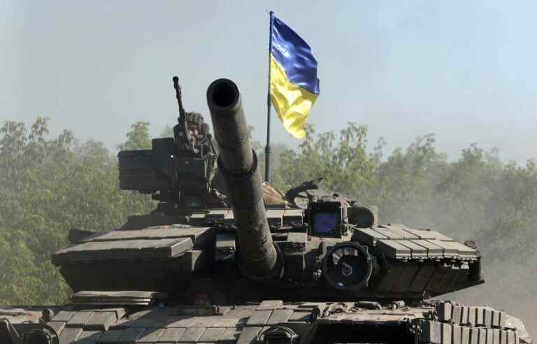 Russians advance in eastern Ukraine