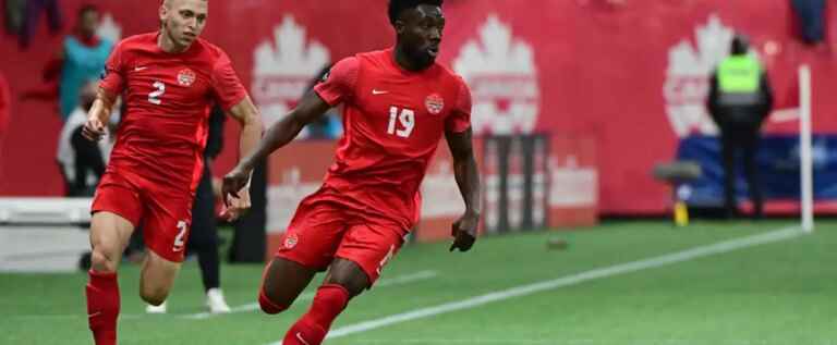 Soccer: Canada easily defeats Curaçao