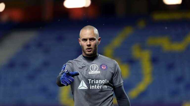 TFC goalkeeper Maxime Dupé wants to stay and win in Ligue 1