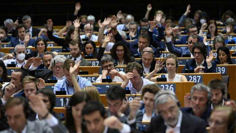 The European Parliament adopts the project of a carbon tax at the borders