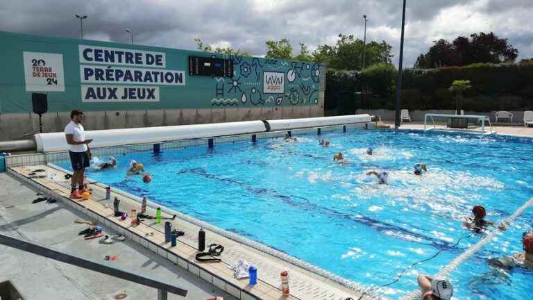 The French women’s water polo team in preparation camp in Laval