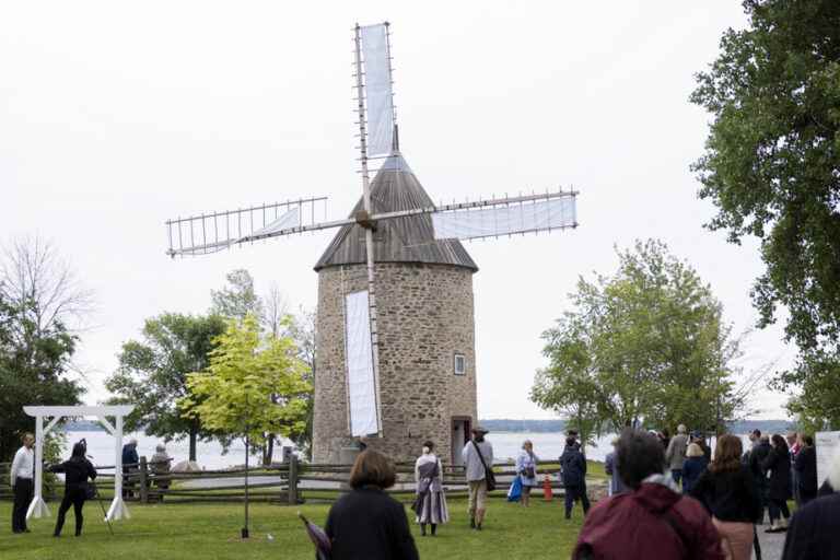 The Île Perrot windmill regains its wings