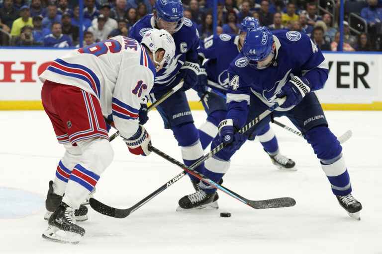 The Lightning sign an important victory against the Rangers