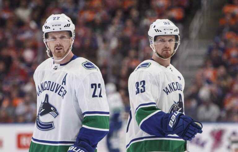 The Sedin brothers, Luongo and Alfredsson are inducted into the Hockey Hall of Fame