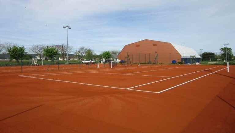 The Tennis Club de Bordes ready for its annual tournament