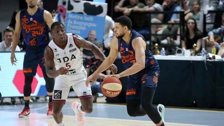 The leader Terrell Gomez leaves the JDA Dijon