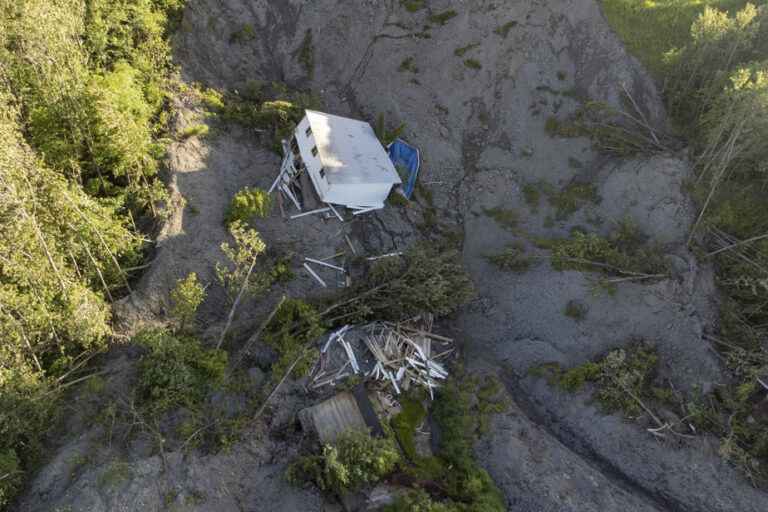 Threat of landslides in La Baie |  Saguenay authorities are trying to relocate the evacuees