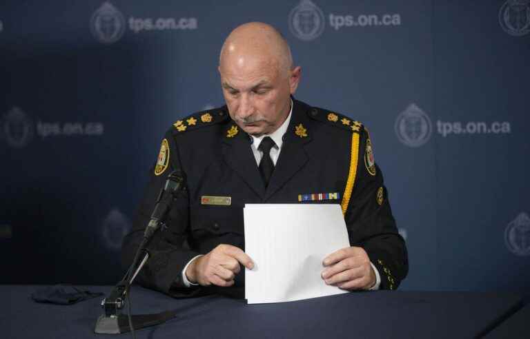 Toronto police chief apologizes for excessive use of force against black people