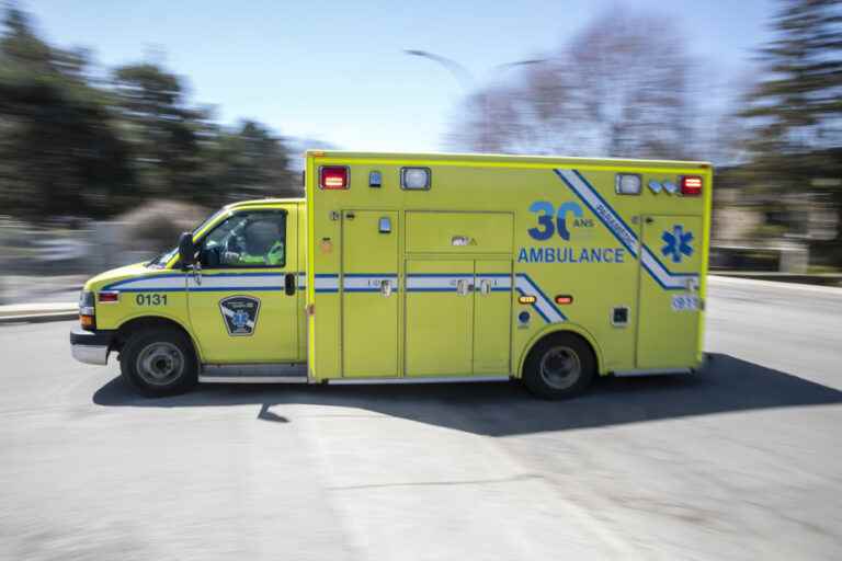 Saint-Mathieu-de-Beloeil |  Road accident in a double curve, two men injured