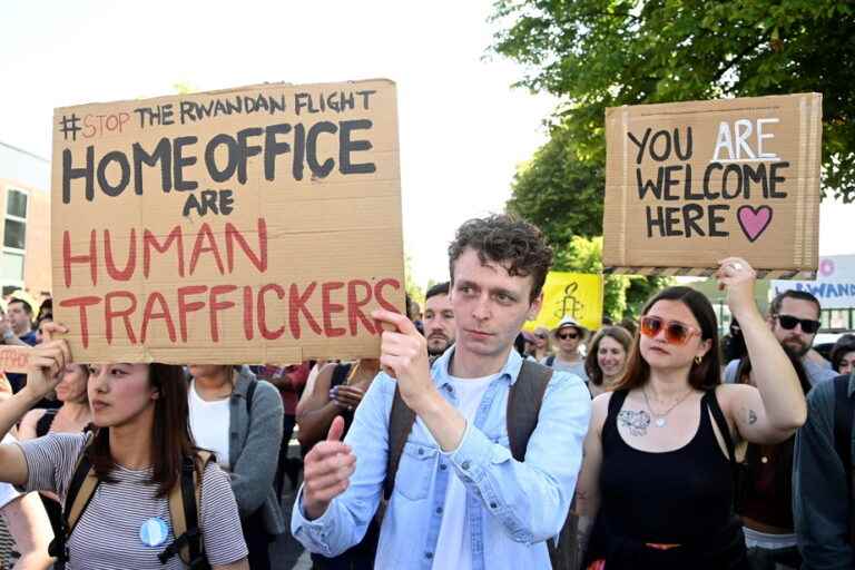 United Kingdom |  Legal challenge ahead of planned deportation of migrants in Rwanda